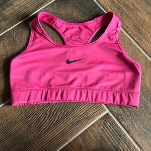Nike sport bra size medium